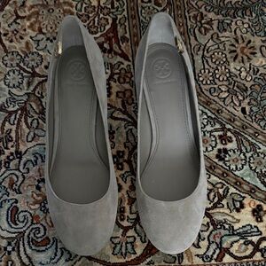 Tory Burch Taupe Suede Round-Toe Ballet style with Golf Logo Accent (size 8.5)